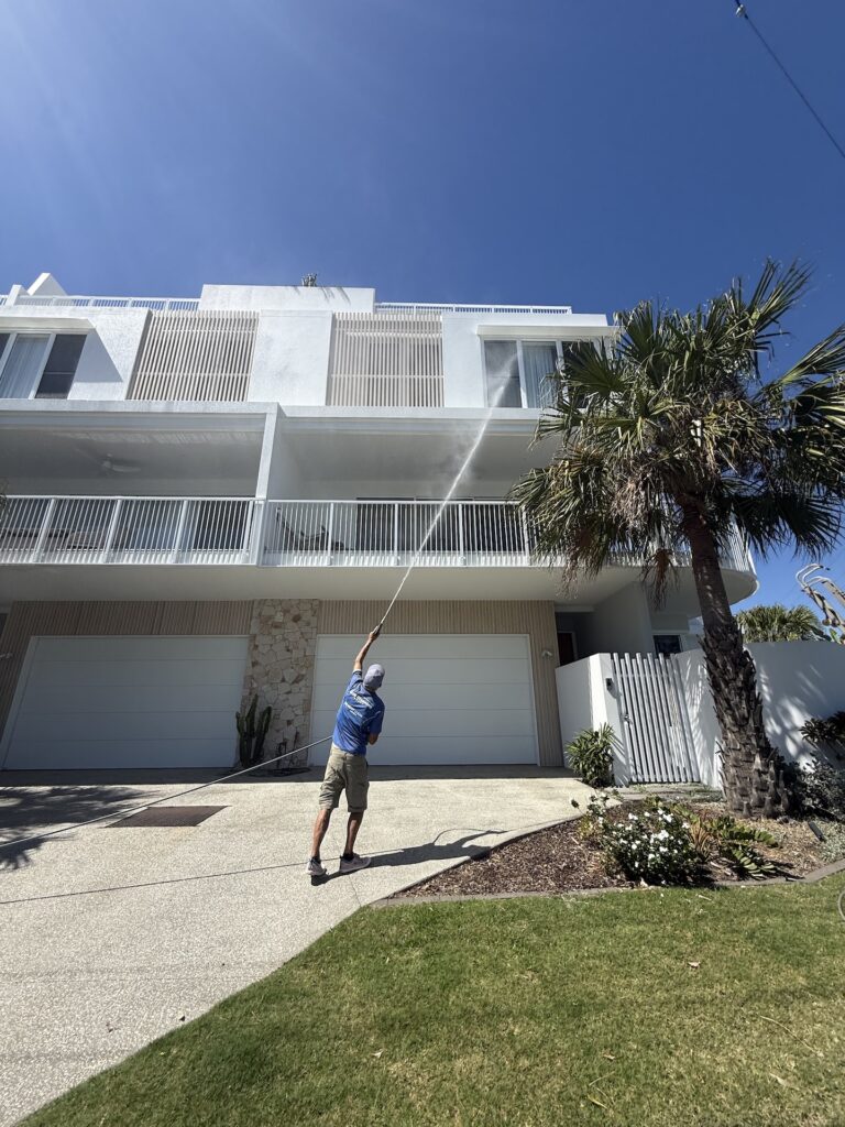 Man Washing Houses In Brisbane
